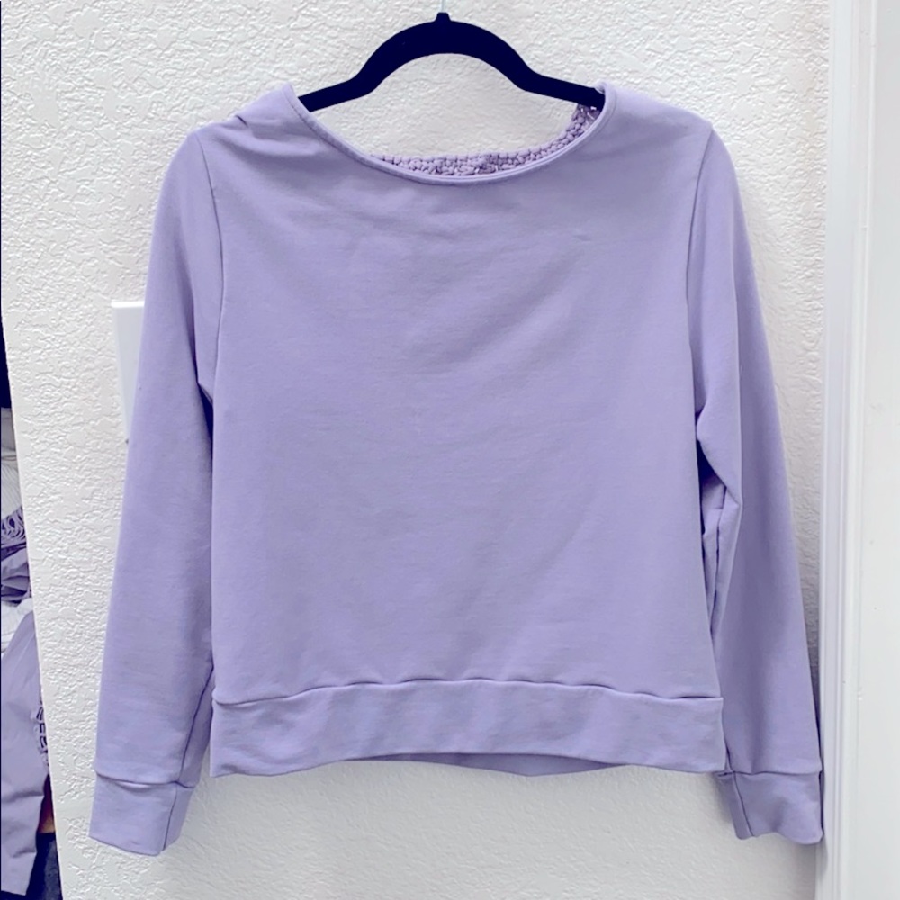 Carbon38 athletic sweater
